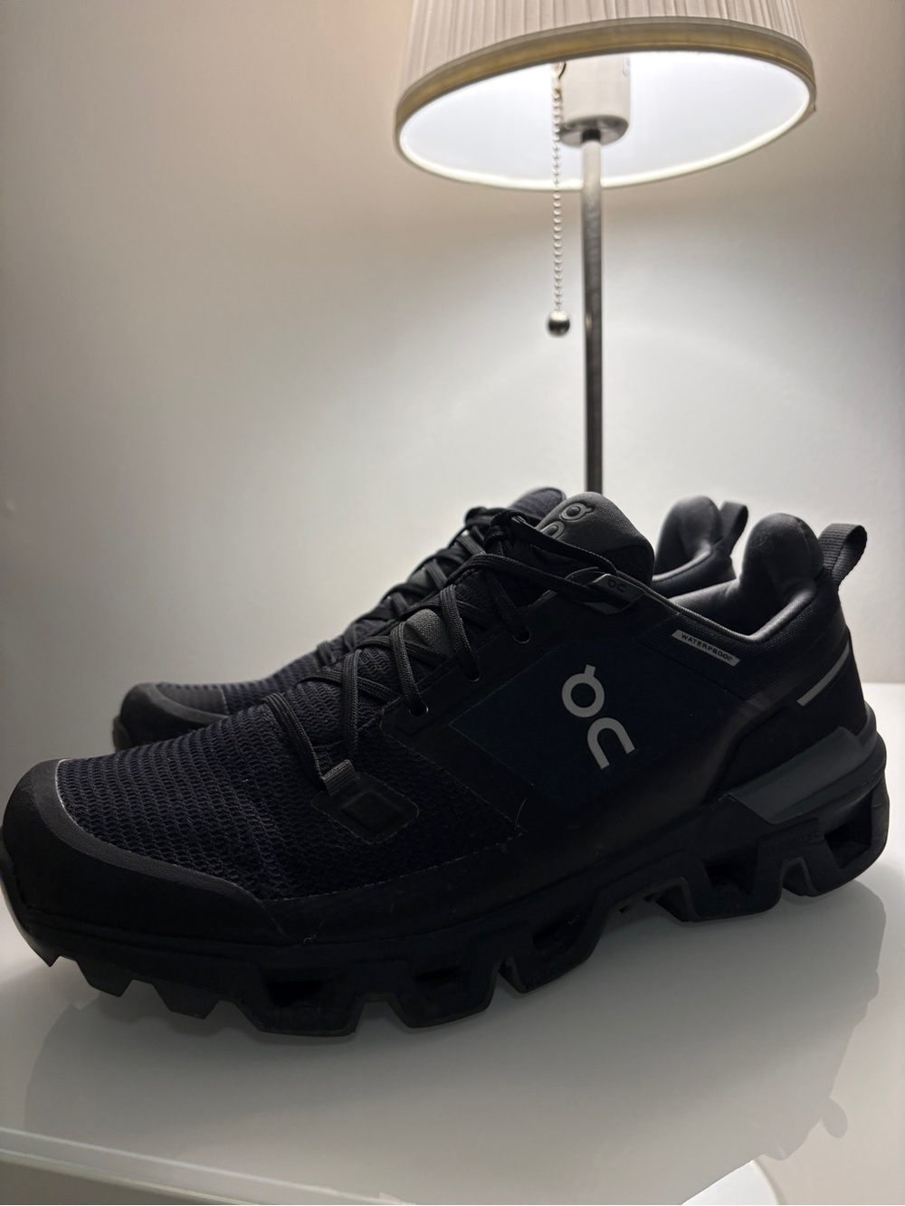 On Cloudwander Waterproof Mens 8.5 Black Eclipse Hiking Trail Shoes 73.98606